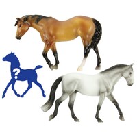 Breyer Horses Horse Foal Surprise - Elegant Pastures Family Stablemates 1:32 Scale 10044