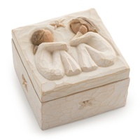 Willow Tree Friendship Keepsake Box Friends by Susan Lordi 26602