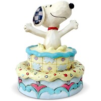 Peanuts by Jim Shore - Snoopy Surprise Birthday Cake Figurine 14cm