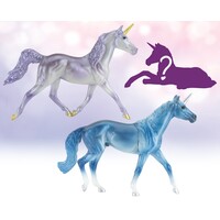 Breyer Horses Unicorn Foal Surprise - Enchanted Family Stablemates 1:32 Scale 6183