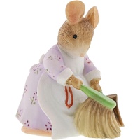Beatrix Potter -  Mouse Hunca Munca Brush & Dustpan Miniature Figurine A31049
